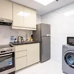 1Br Marina View Rooftop Pool Dubai Marina
